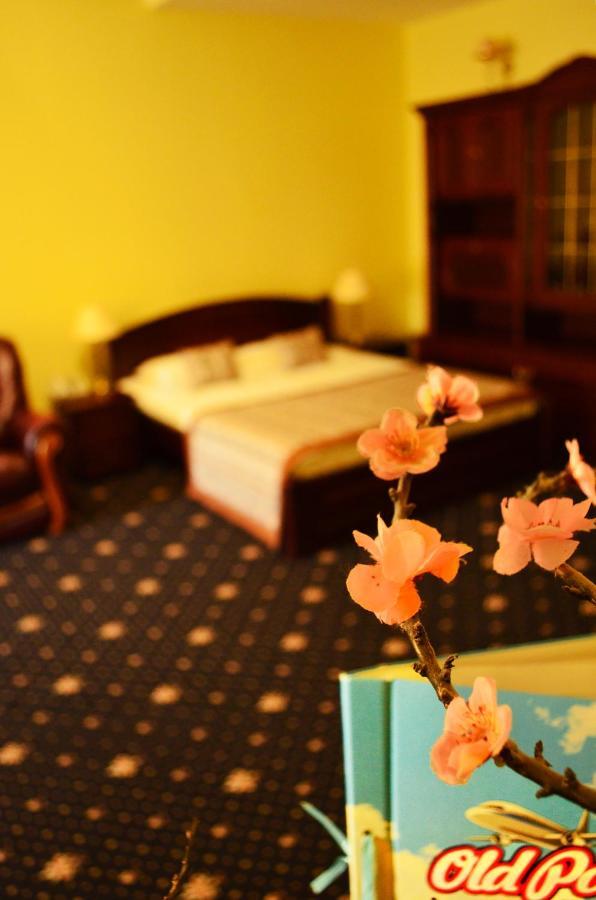 Old Port Hotel Boryspil Ngoại thất bức ảnh